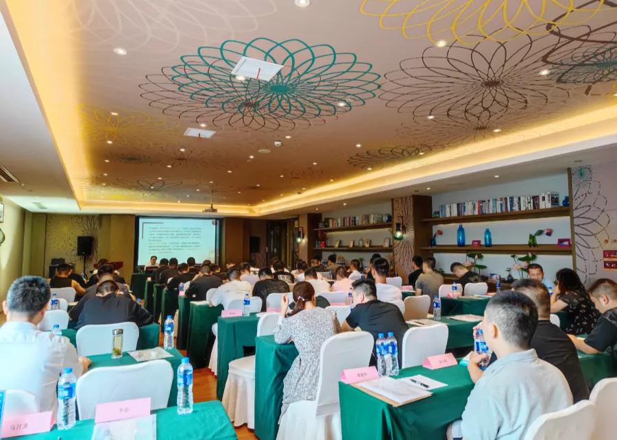 王学华2.jpg